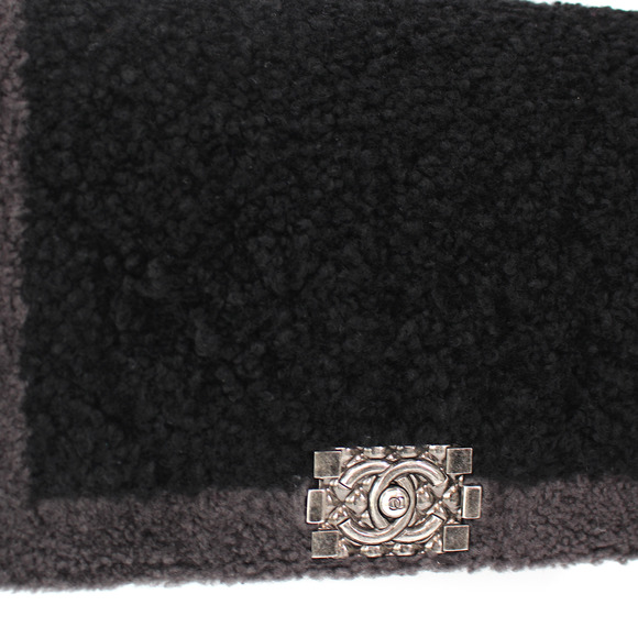 Chanel Large Boy Two Tone Black Grey Flap Top Wool Sherpa Shoulder Bag Silver CC - Picture 4 of 8